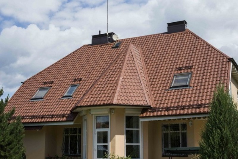 Пример кровли из профиля типа Кантри